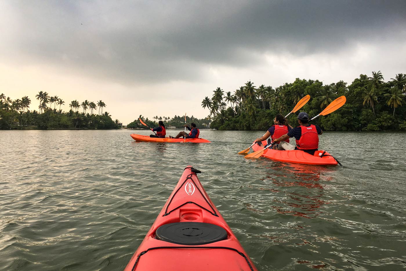 Syzygy ecosports kayaking in kerala kollam things to do in varkala paravur lake backwaters